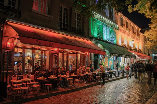 Paris En keines Stück Paris Yvonne Jarré Roman